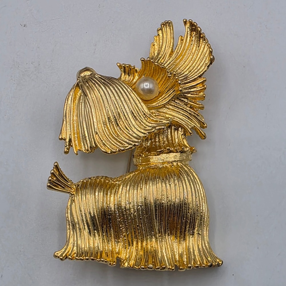 Vintage Gold Tone Scottish Terrier Scottie Dog Brooch Faux Pearl Eye Pin Animal - Picture 3 of 7